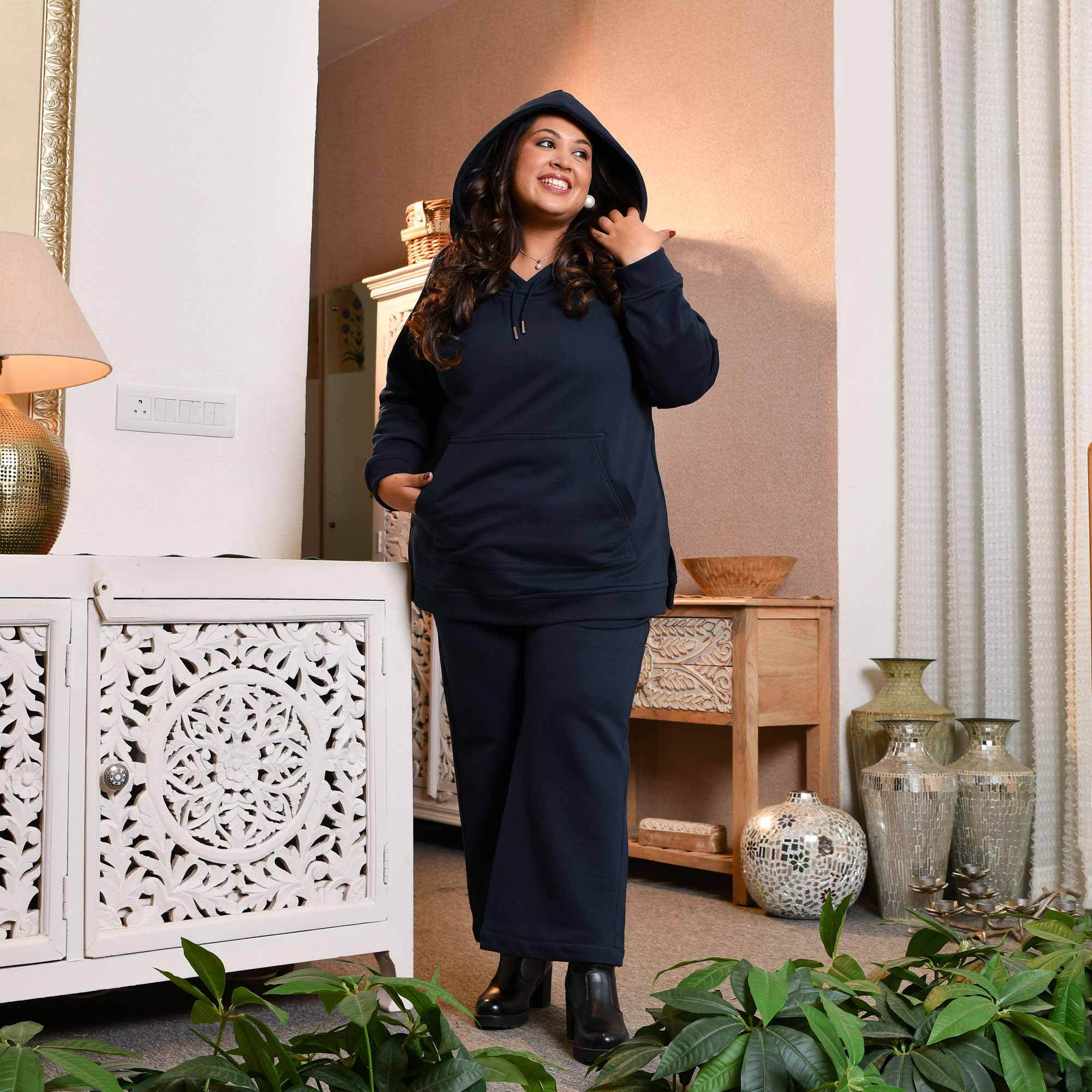 Navy Blue Woollen Fleece Pullover Hoodie With Side Slits - Image 13