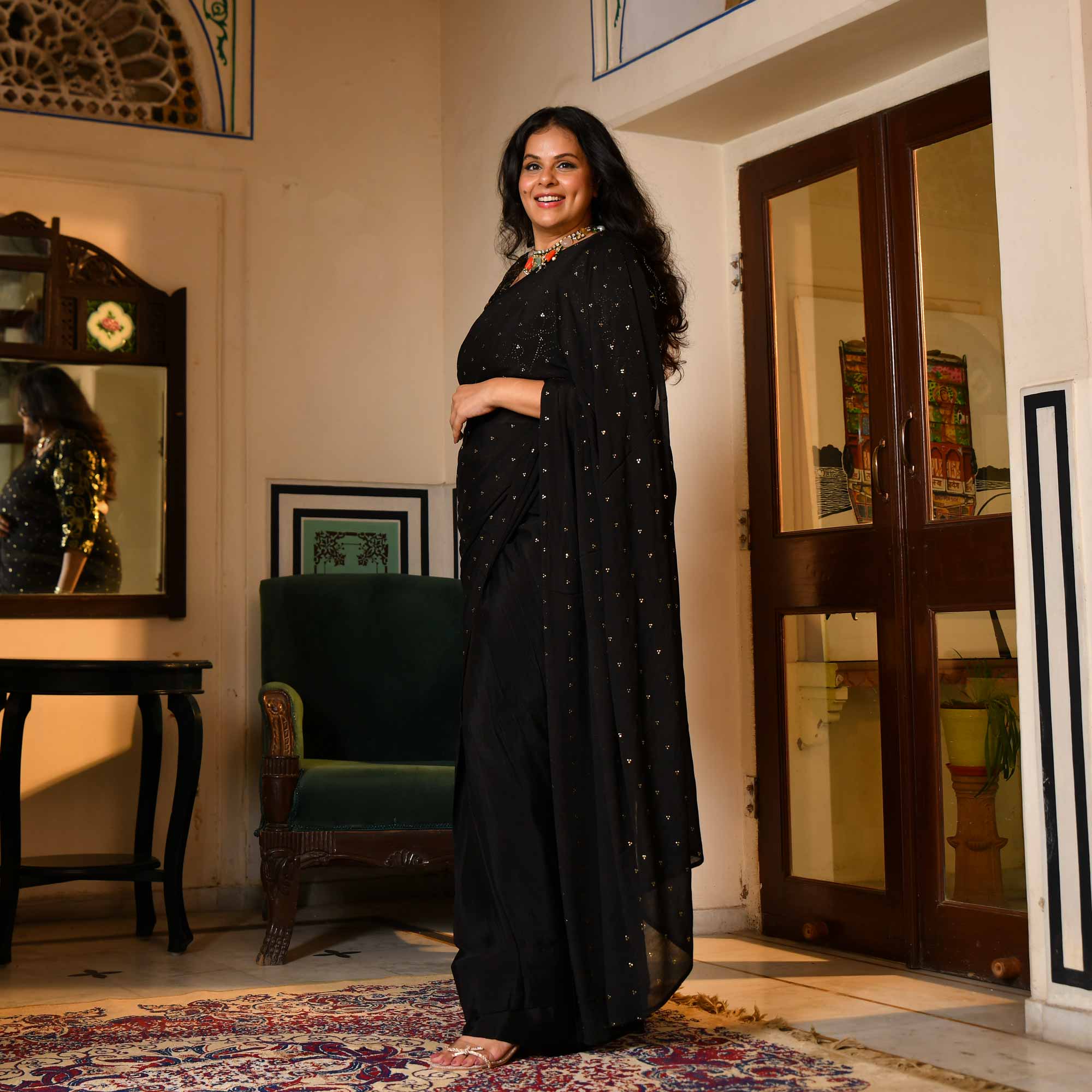 Rasa-Black & Gold Dazzle Pure Chinon Pre-Drape Saree - Image 14