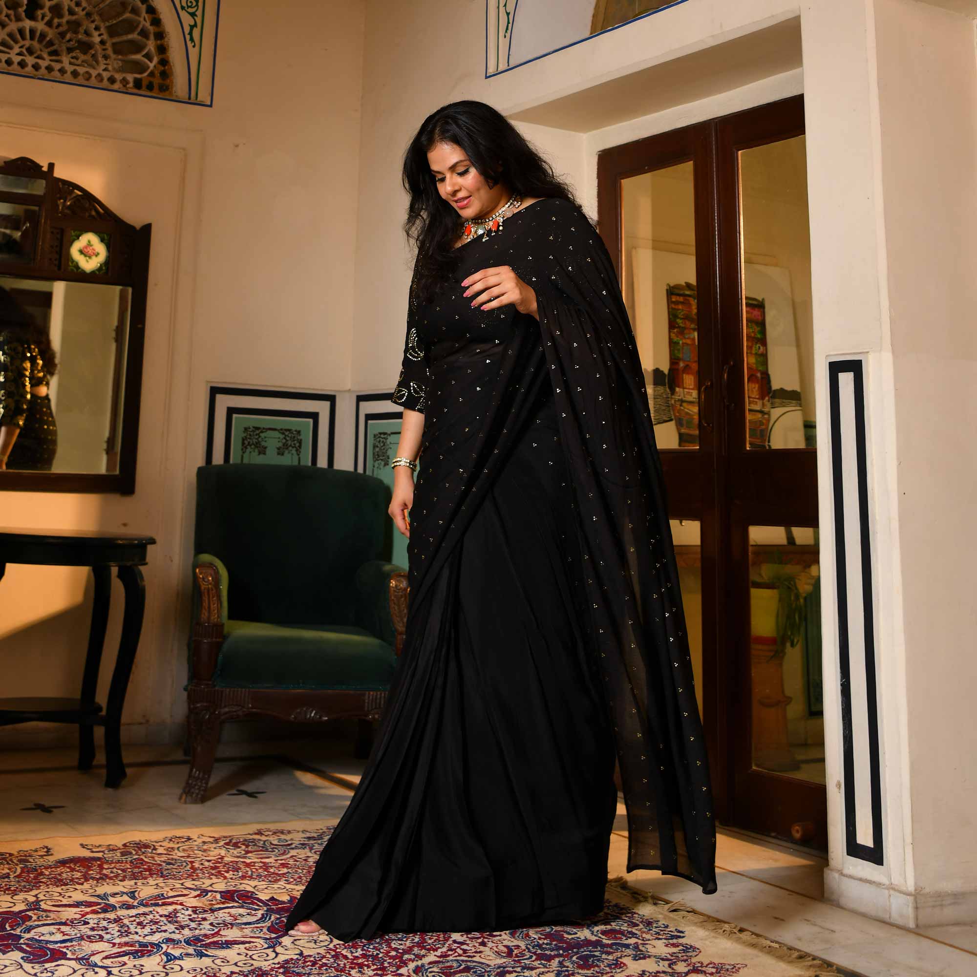 Rasa-Black & Gold Dazzle Pure Chinon Pre-Drape Saree - Image 15