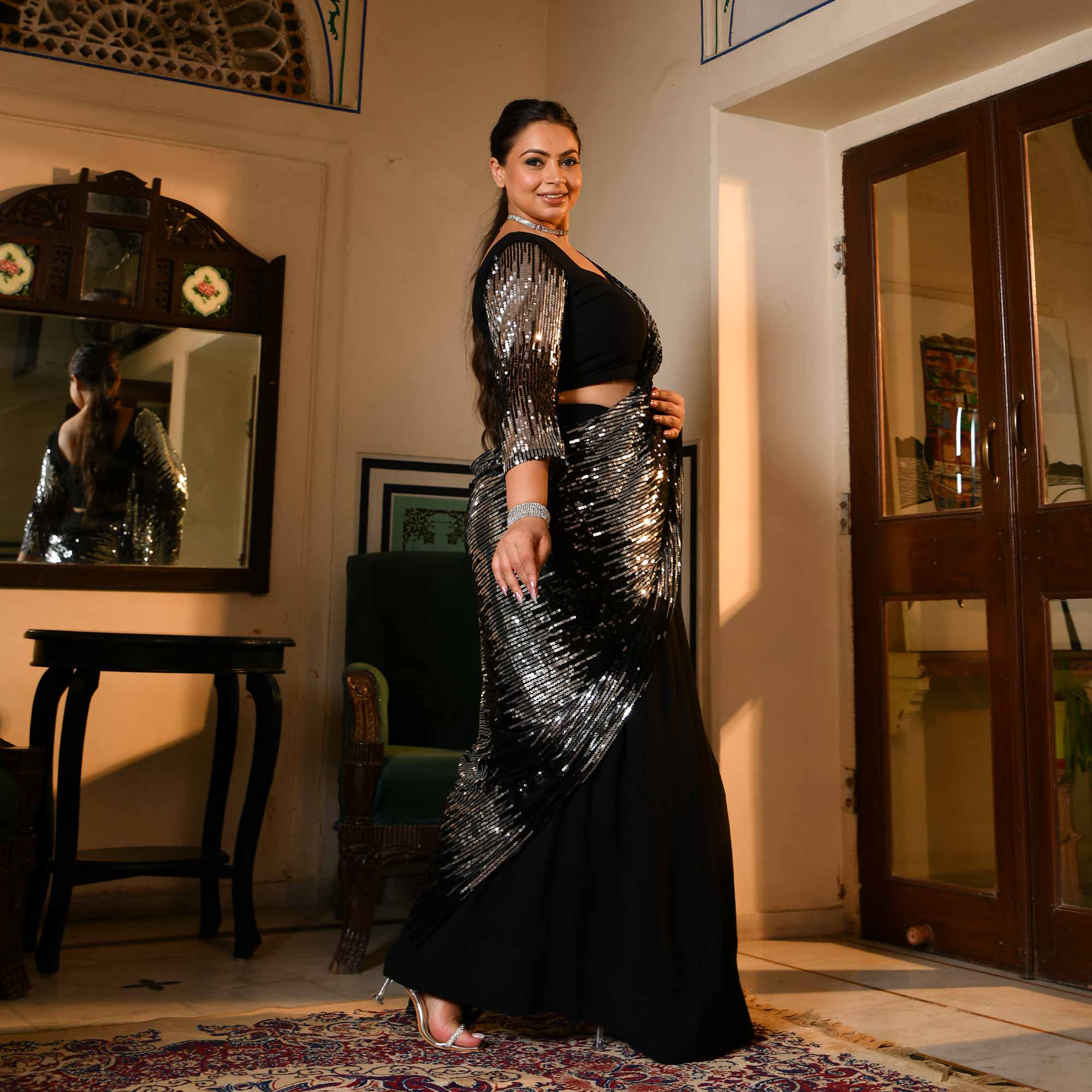 Silver Ice- Black And Silver Sparkle Georgette Pre-Drape Saree - Image 10